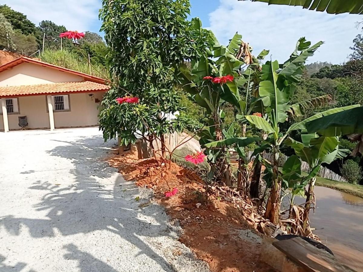 Chacara Recanto Das Pedras Para 8 Pessoas Serra Negra  Eksteriør bilde